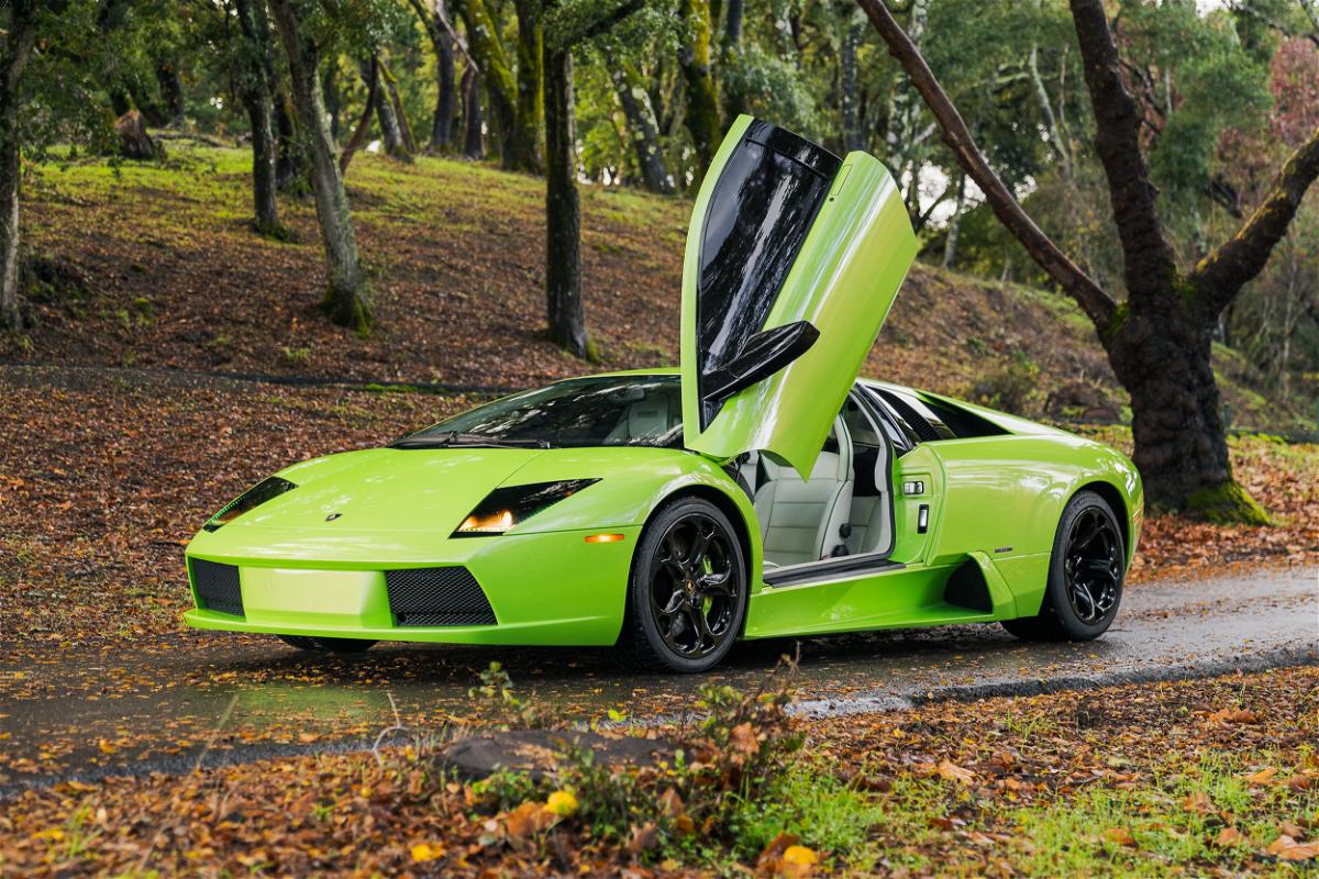 https://issimi-vehicles-cdn.b-cdn.net/publicamlvehiclemanagement/VehicleDetails/549/timestamped-1709915590676-2002 Lamborghini Murcielago - A12290_012.jpg
